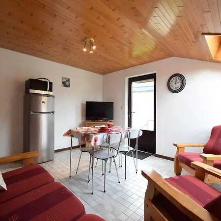 In Ardenne, Cleaning Included Appartement